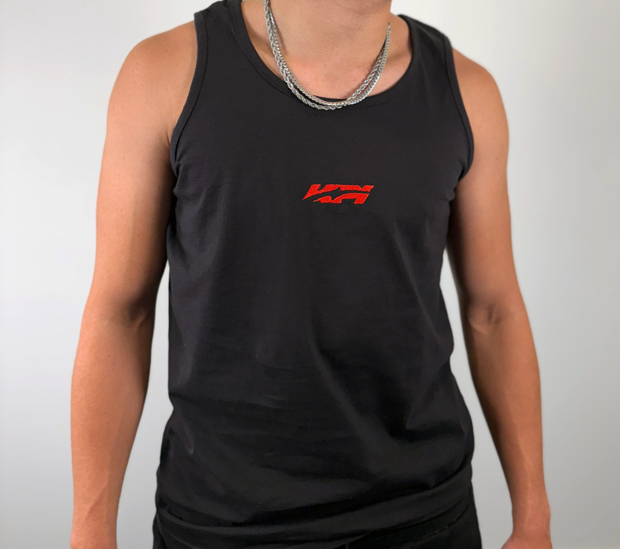 CAMISETA ESSENTIAL BLACK