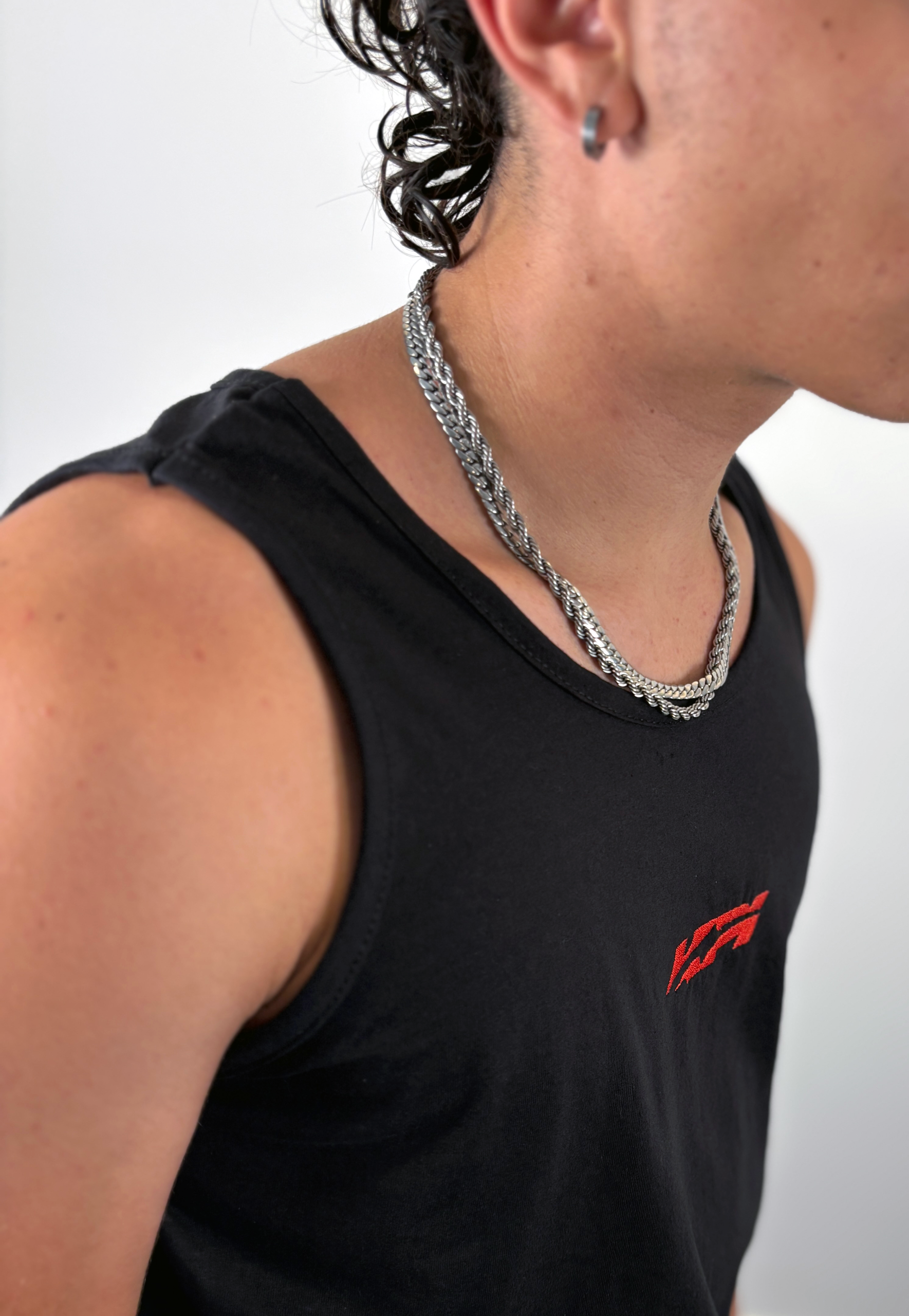 CAMISETA ESSENTIAL BLACK - Imagen 2